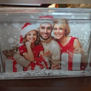 NWT 2 Festive/Christmas Snow Globe Picture Frame, Water, Snowflakes 4x6.